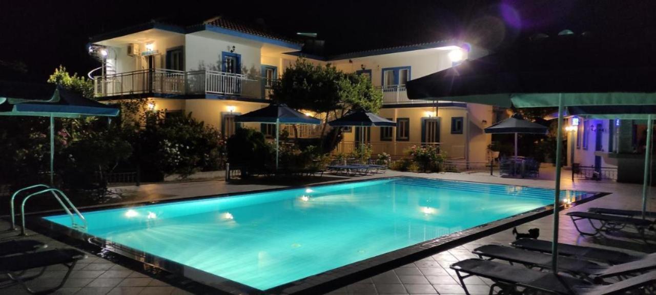 Blue White Apartments - Kefallonia Poolside Retreats Spartia  Luaran gambar