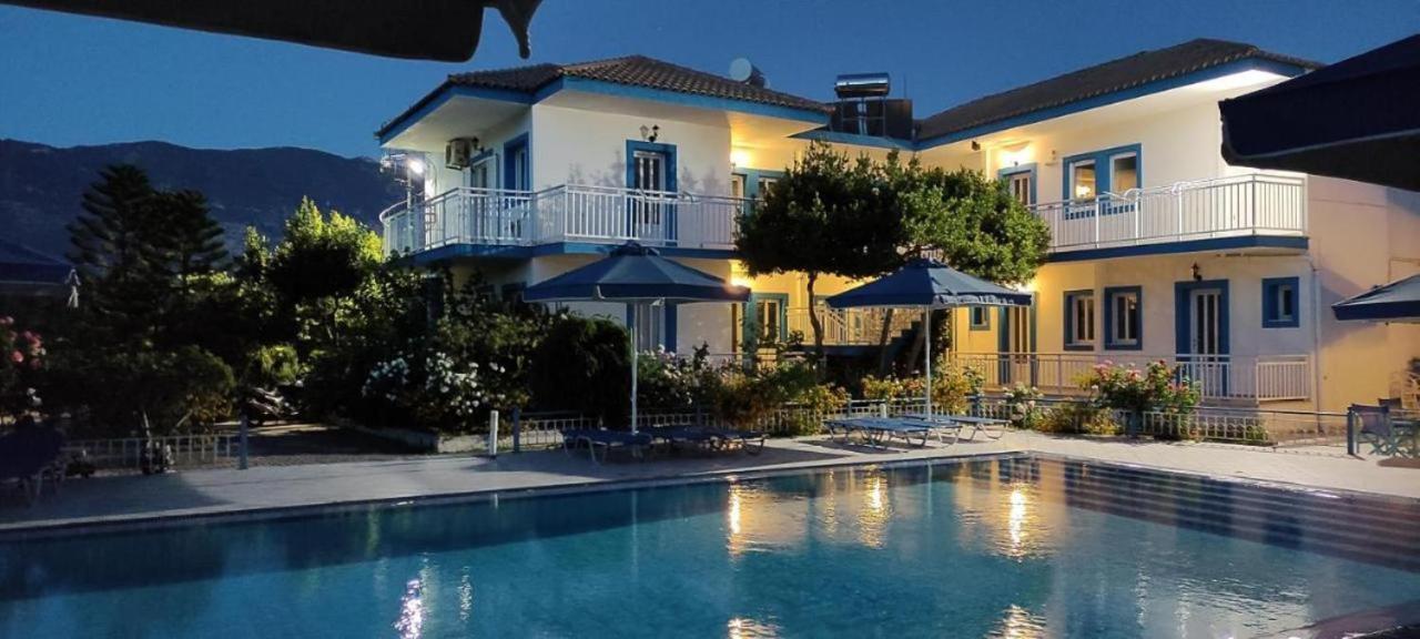 Blue White Apartments - Kefallonia Poolside Retreats Spartia  Luaran gambar