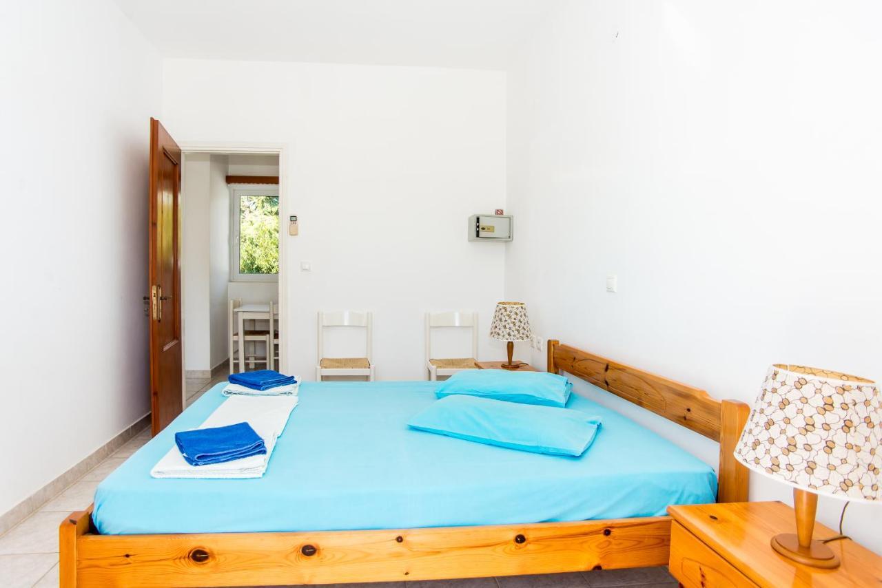 Blue White Apartments - Kefallonia Poolside Retreats Spartia  Luaran gambar