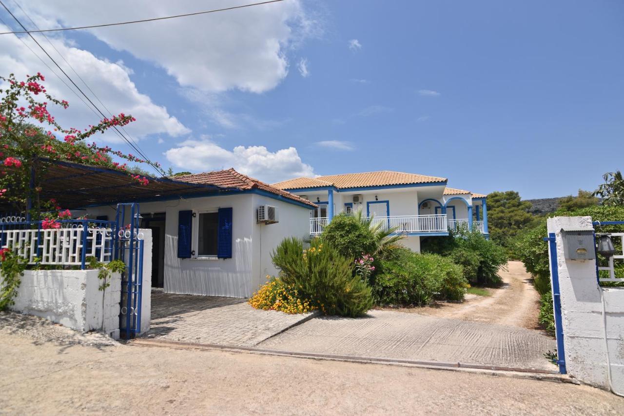 Blue White Apartments - Kefallonia Poolside Retreats Spartia  Luaran gambar