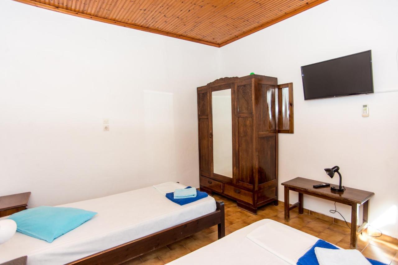 Blue White Apartments - Kefallonia Poolside Retreats Spartia  Luaran gambar